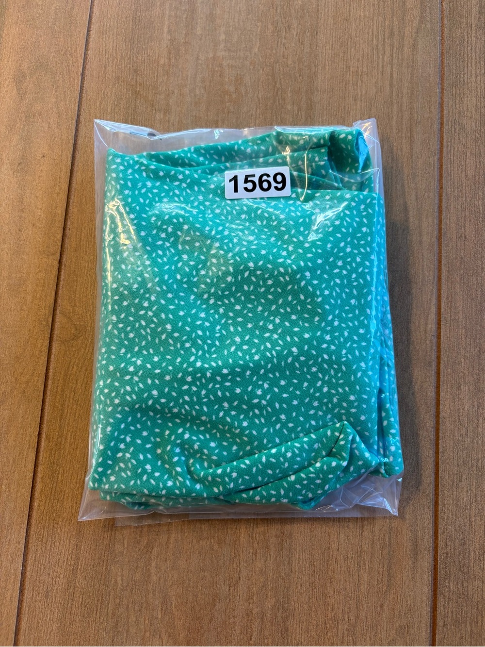 Adrianna Papell NWT Green Flutter Sleeve Blouse Size Large Smocked Shoulder Work - Picture 15 of 15